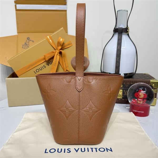 2026120181643629 130